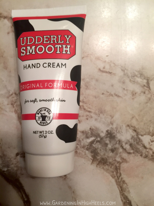 Udderly Smooth Hand Cream feels so moisturizing and is super light