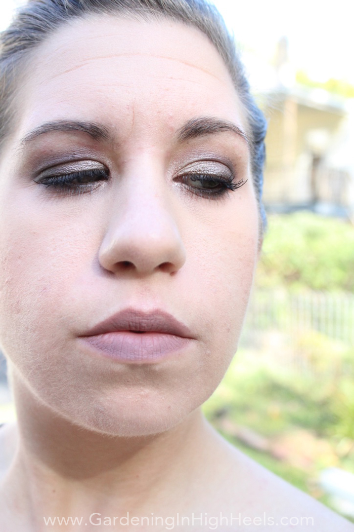 Vampy Vixen Makeup for the Makeup Mix-Up challenge using Urban Decay Naked 3 and Urband Decay Smoked palette | Gardening In High Heels